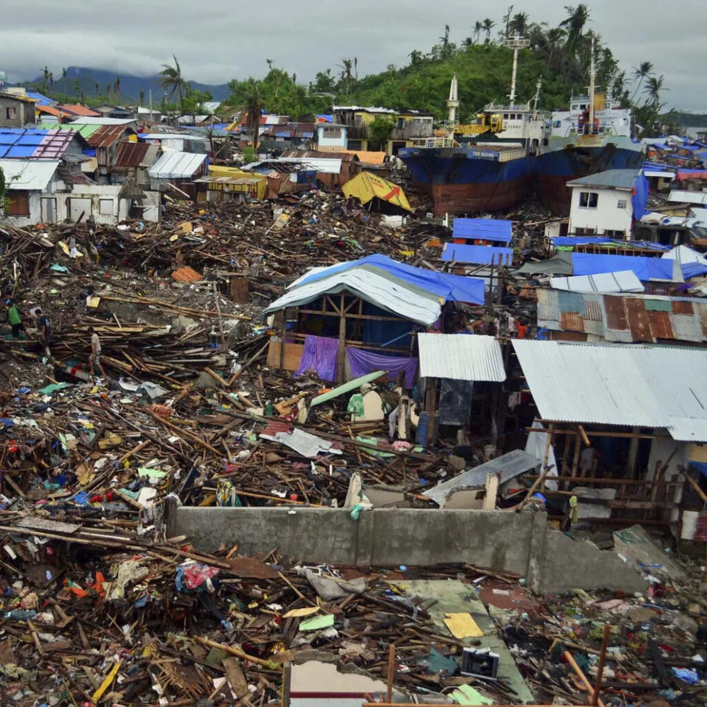 Damage done by Typhoon Yolanda